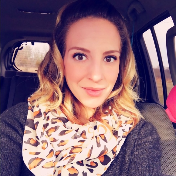 Meet your Posher, Kristina - Picture 1 of 1